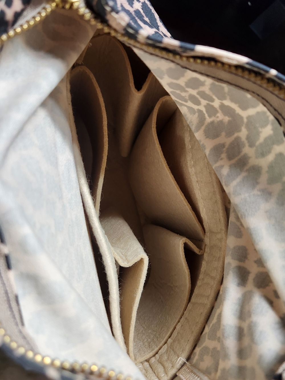 Dior Leopard Print Shoulder - Picture 9 of 16